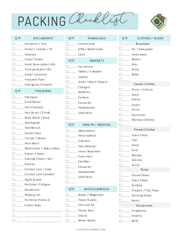 Checklist impresso de organização e preparação para viagem sobre uma mesa